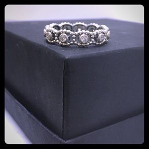 Pandora Her Majesty ring